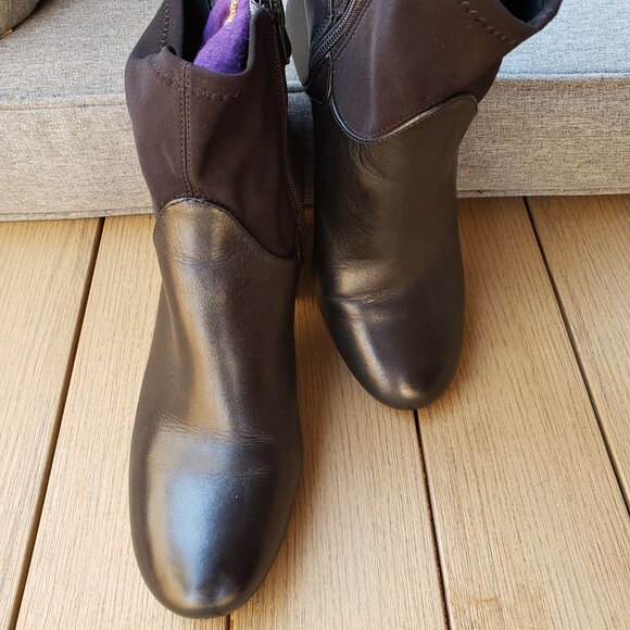 EUC NINE WEST NW7 GoalKeep leather jet black heel ankle boots (9) - Picture 2 of 7